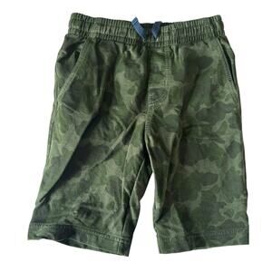 Tea Collection green camo shorts size 7